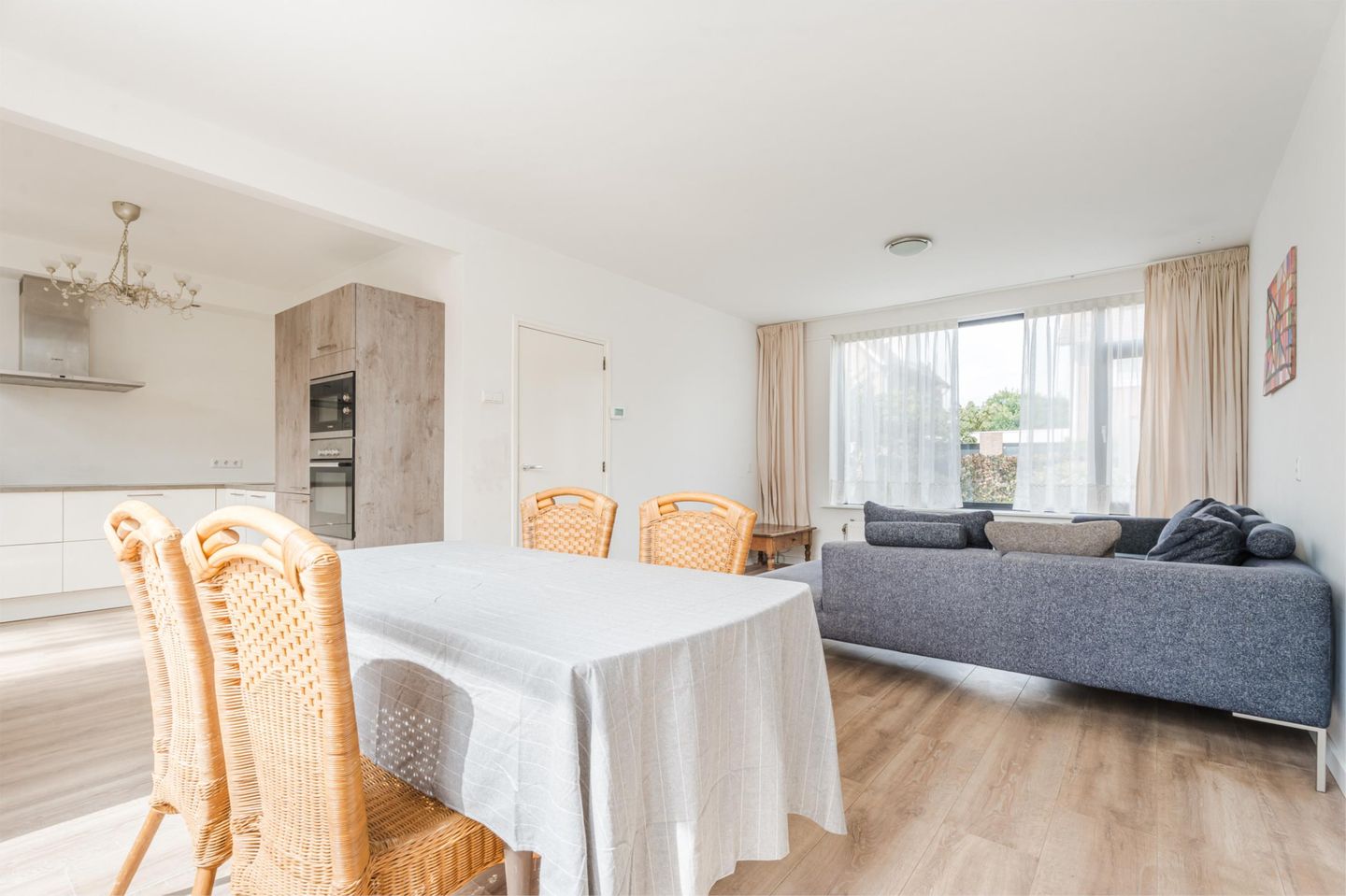 Foto 4 van Meeuwenstraat 6