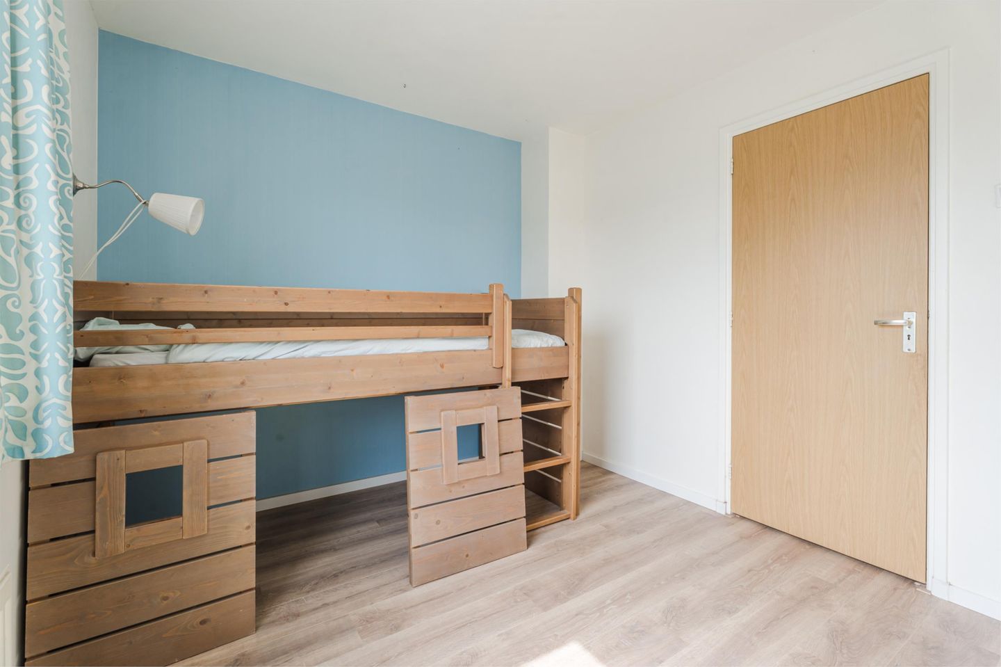 Foto 14 van Meeuwenstraat 6