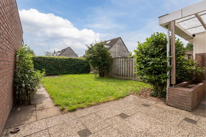 Foto 29 van Meeuwenstraat 6