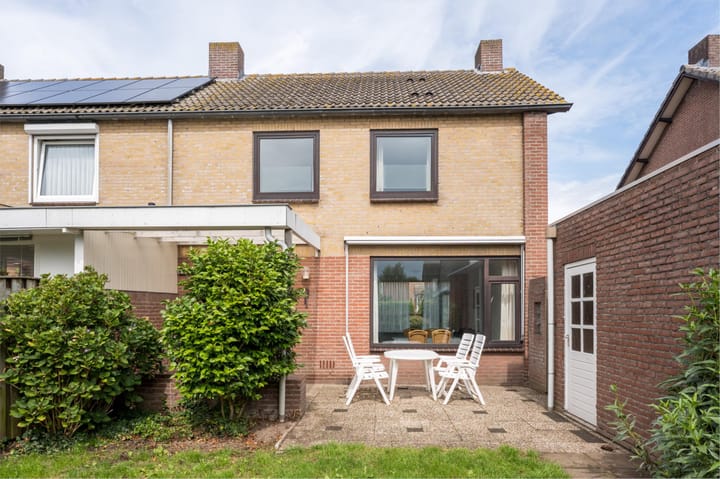 Foto 31 van Meeuwenstraat 6