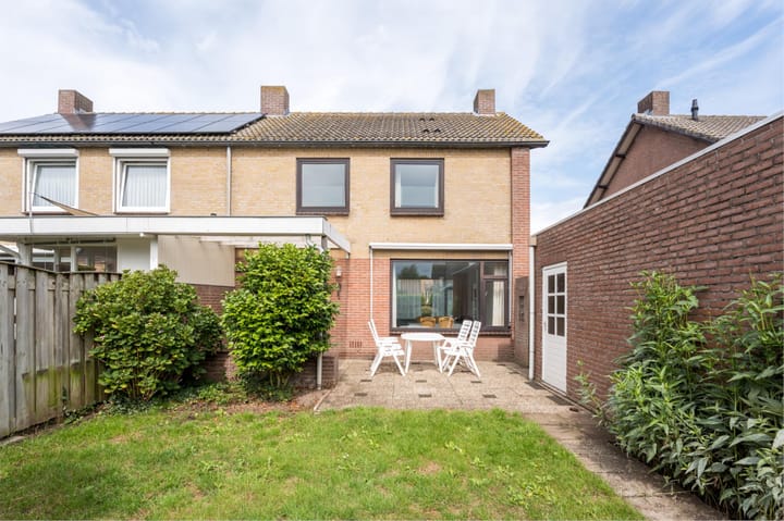 Foto 32 van Meeuwenstraat 6