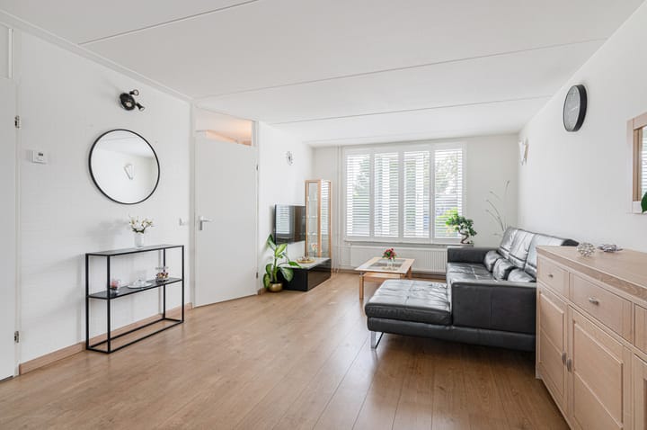 Photo 2 of Tromplaan 17