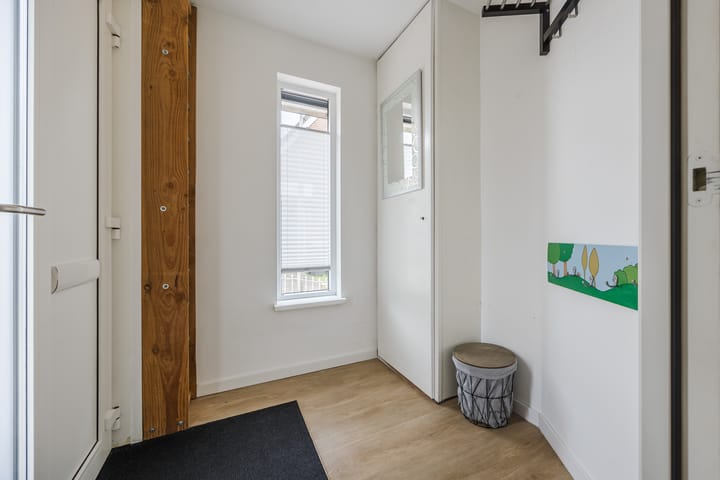 Photo 7 of Westlake 13