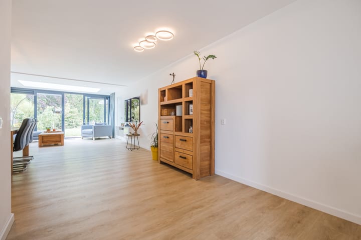 Photo 9 of Westlake 13