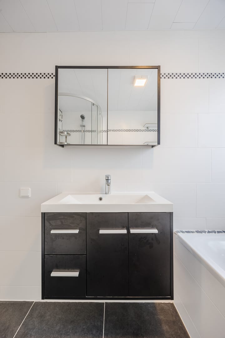 Photo 36 of Westlake 13