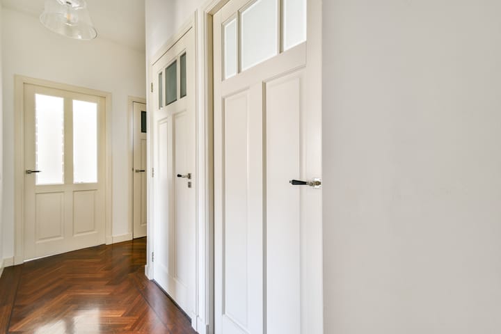 Photo 18 of Von Guerickestraat 70