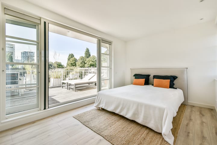 Photo 22 of Von Guerickestraat 70