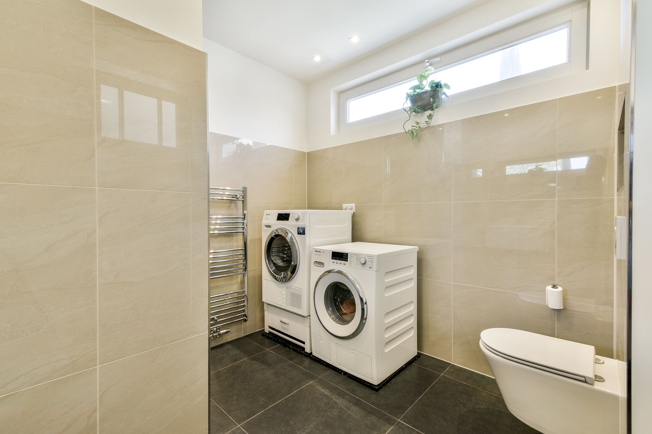Photo 30 of Von Guerickestraat 70