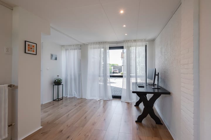 Photo 13 of Emmalaan 26