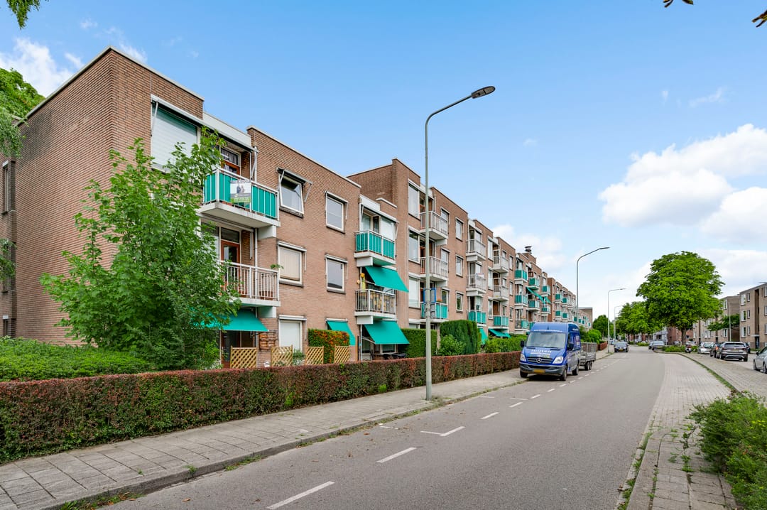 Foto 1 van Adelbert van Scharnlaan F 75