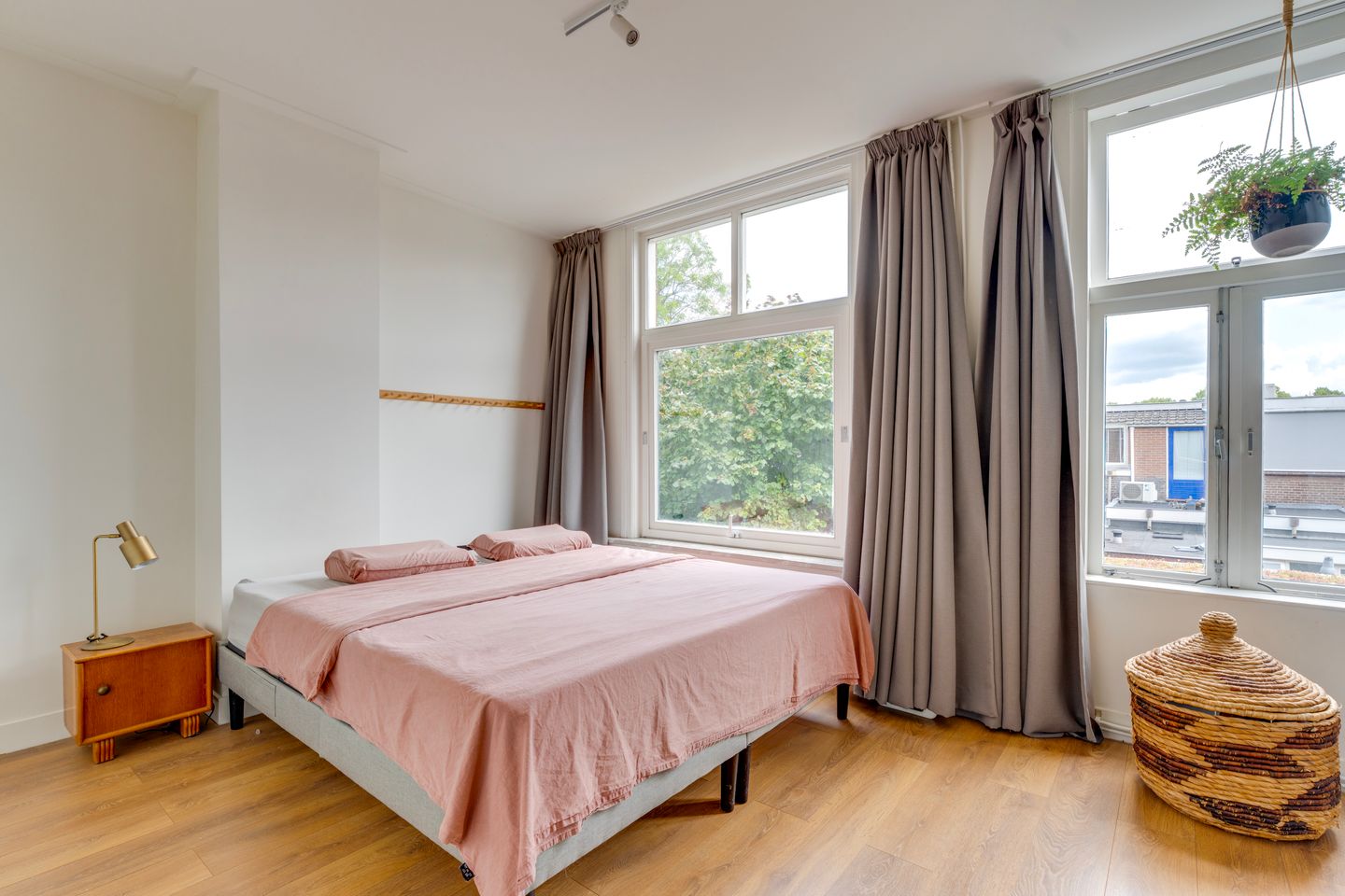 Photo 19 of Adriaen van Ostadelaan 86