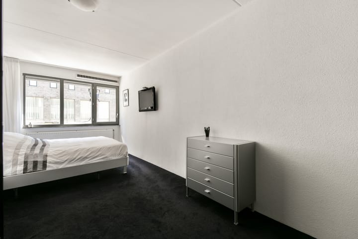 Foto 18 van Martini van Geffenstraat 120