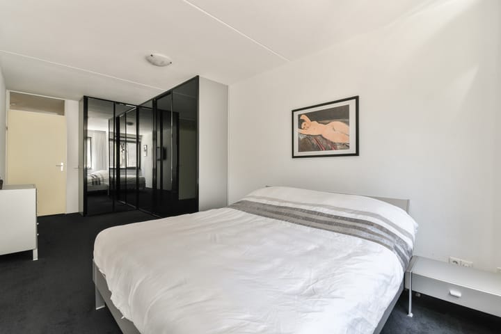 Foto 19 van Martini van Geffenstraat 120