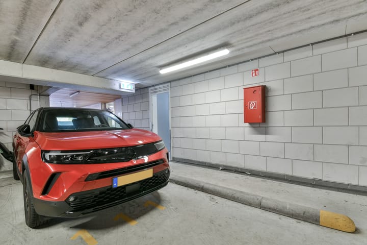 Foto 26 van Martini van Geffenstraat 120