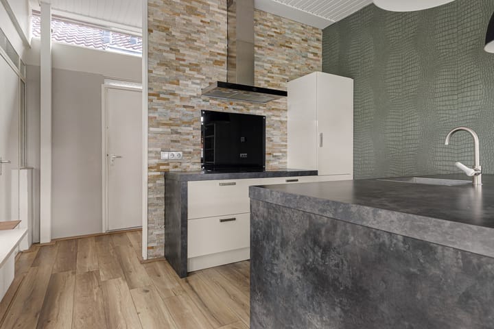 Photo 23 of K. ter Laanstraat 33