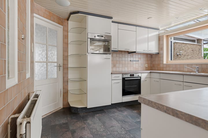 Photo 40 of K. ter Laanstraat 33