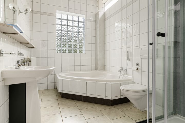 Photo 42 of K. ter Laanstraat 33