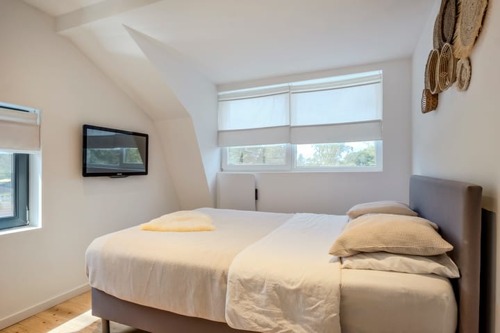 Foto 24 van Leenderweg 44