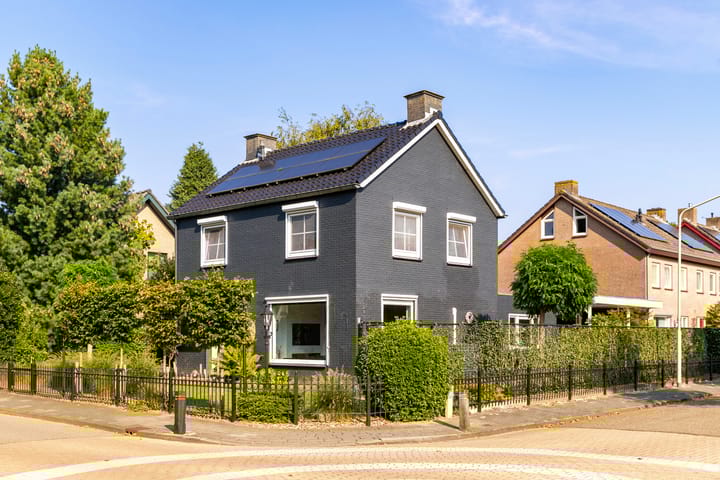 Photo 1 of Kruisbergsestraat 21