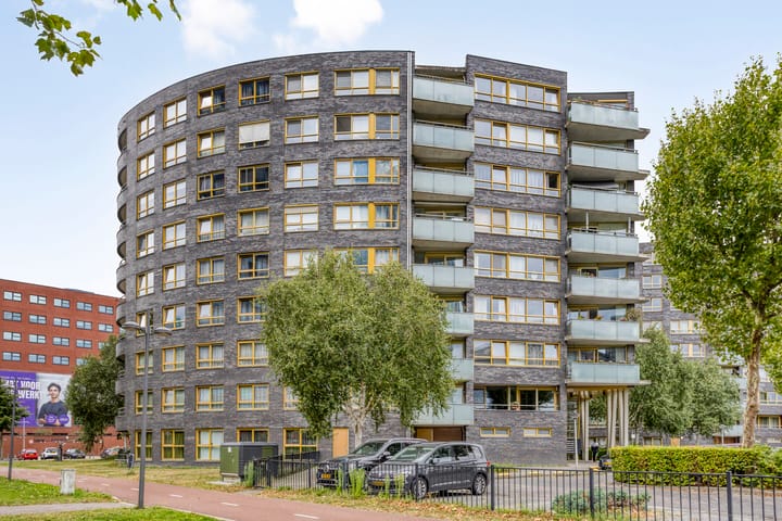 Foto 2 van Marga Klompéhof 100