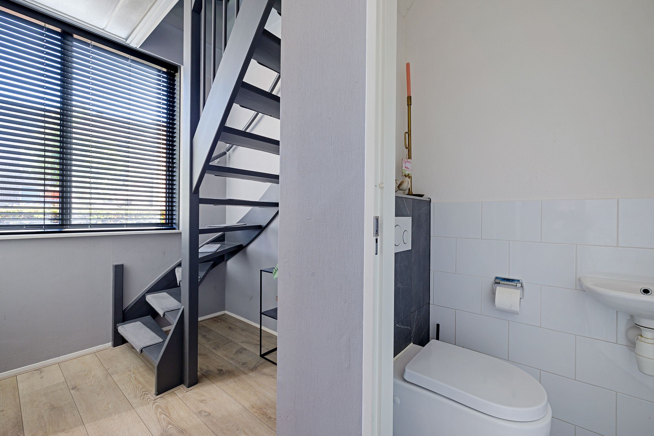 Photo 12 of Frederik Hendriklaan 50