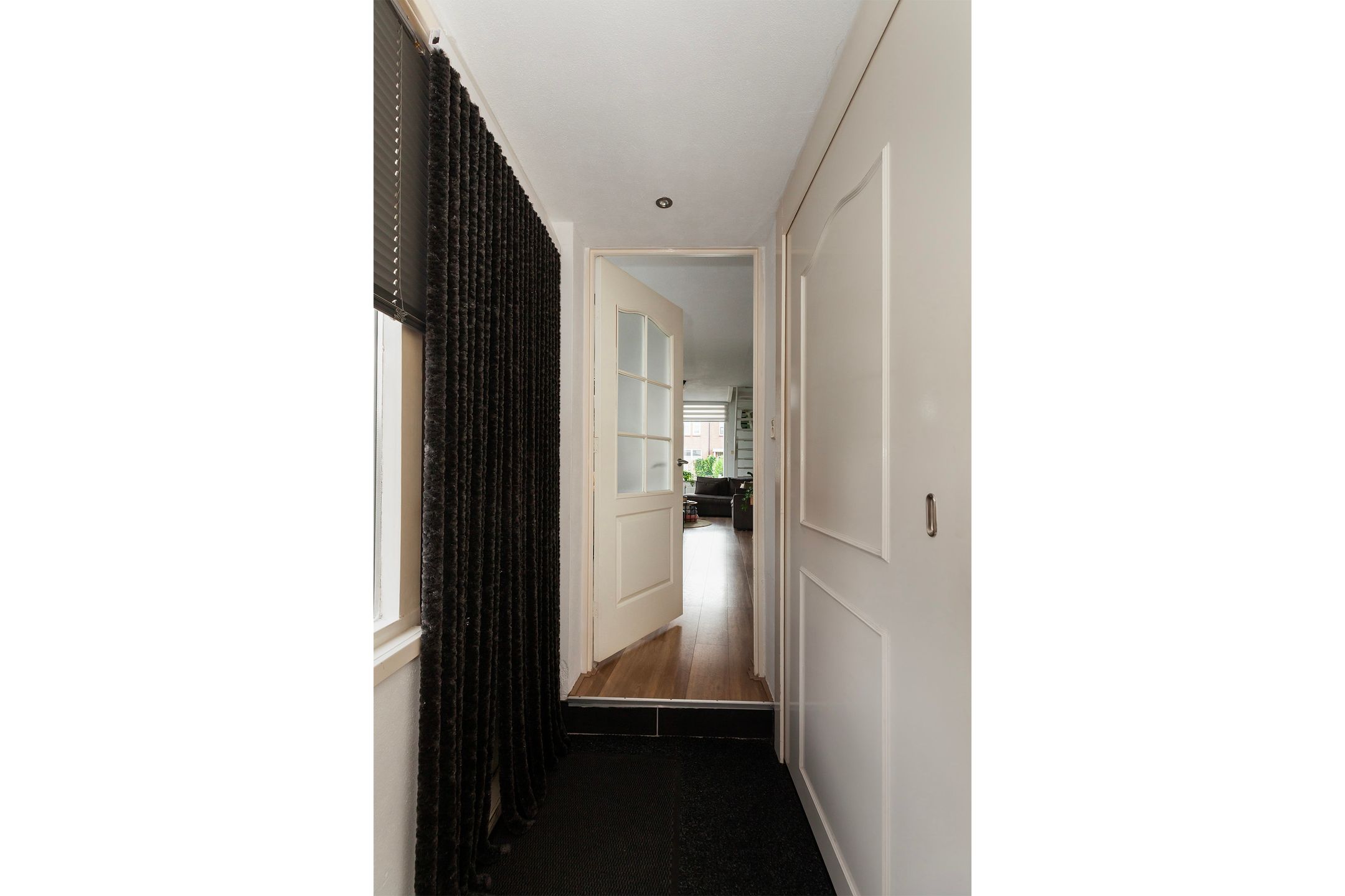 Photo 6 of Vrijlandtstraat 2