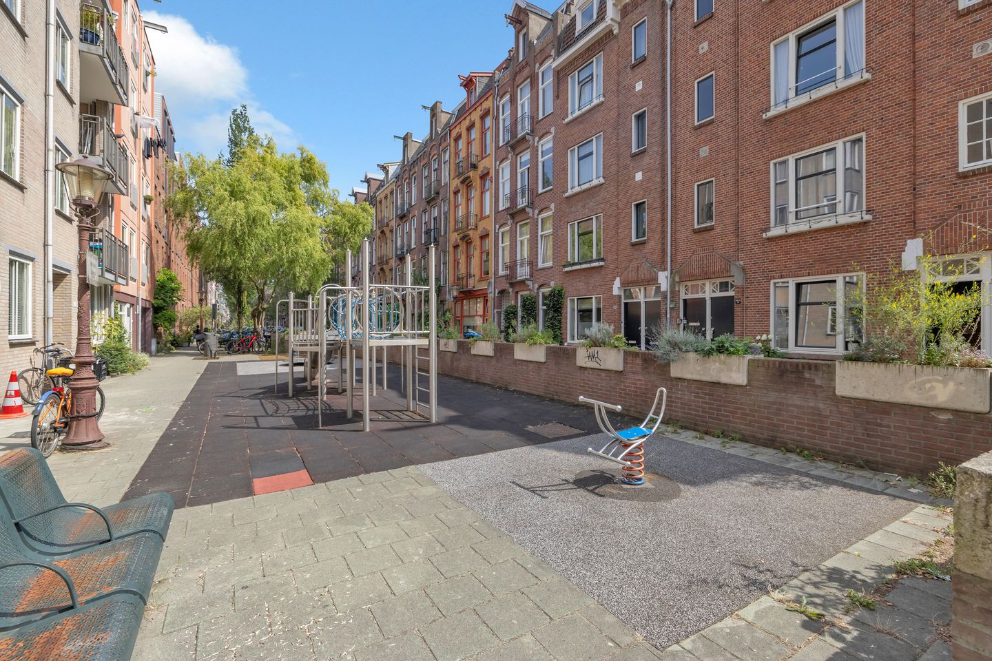 Foto 25 van Vrolikstraat 202-AH