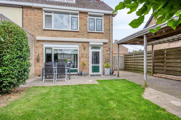 Foto 31 van Robijnlaan 51