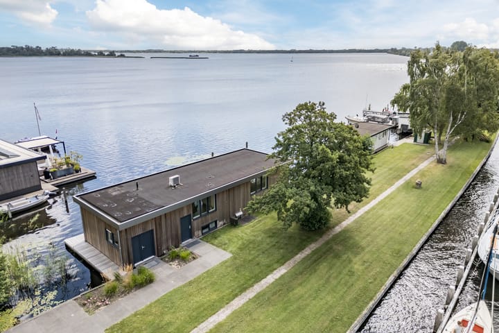 Foto 45 van Veneweg 251-P