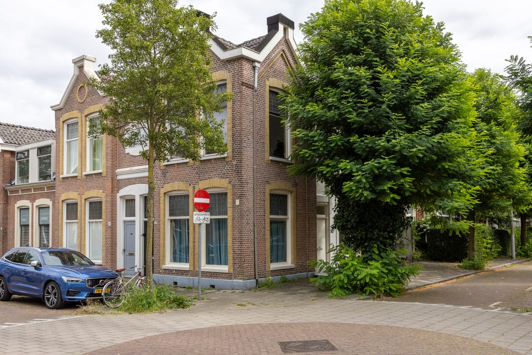 Photo 1 of Frederikstraat 27