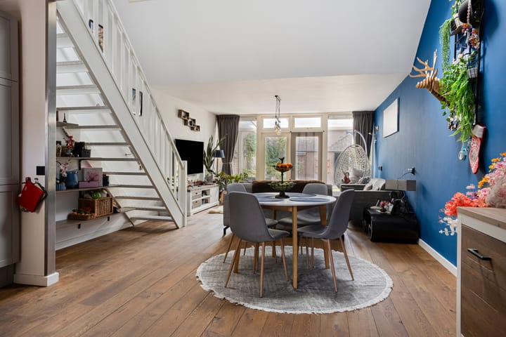 Foto 8 van Adelbertweg 8