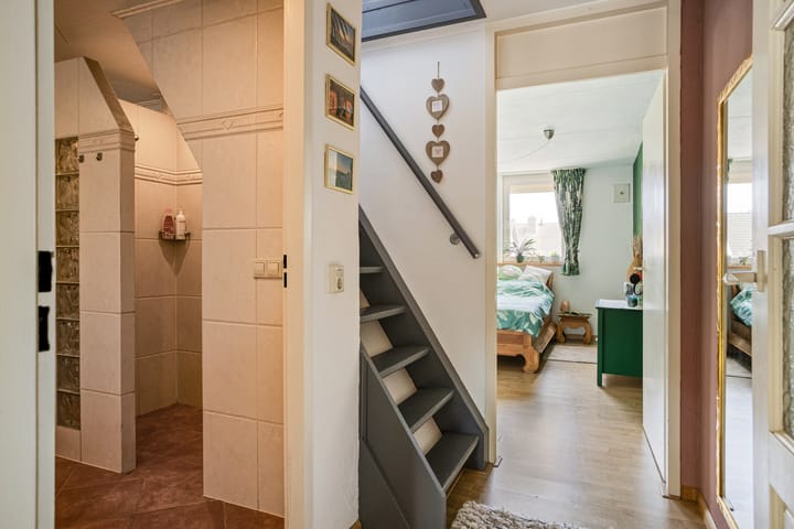 Foto 16 van Adelbertweg 8