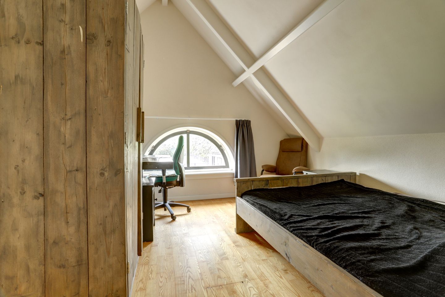 Foto 25 van Burgemeester van der Lelystraat 103