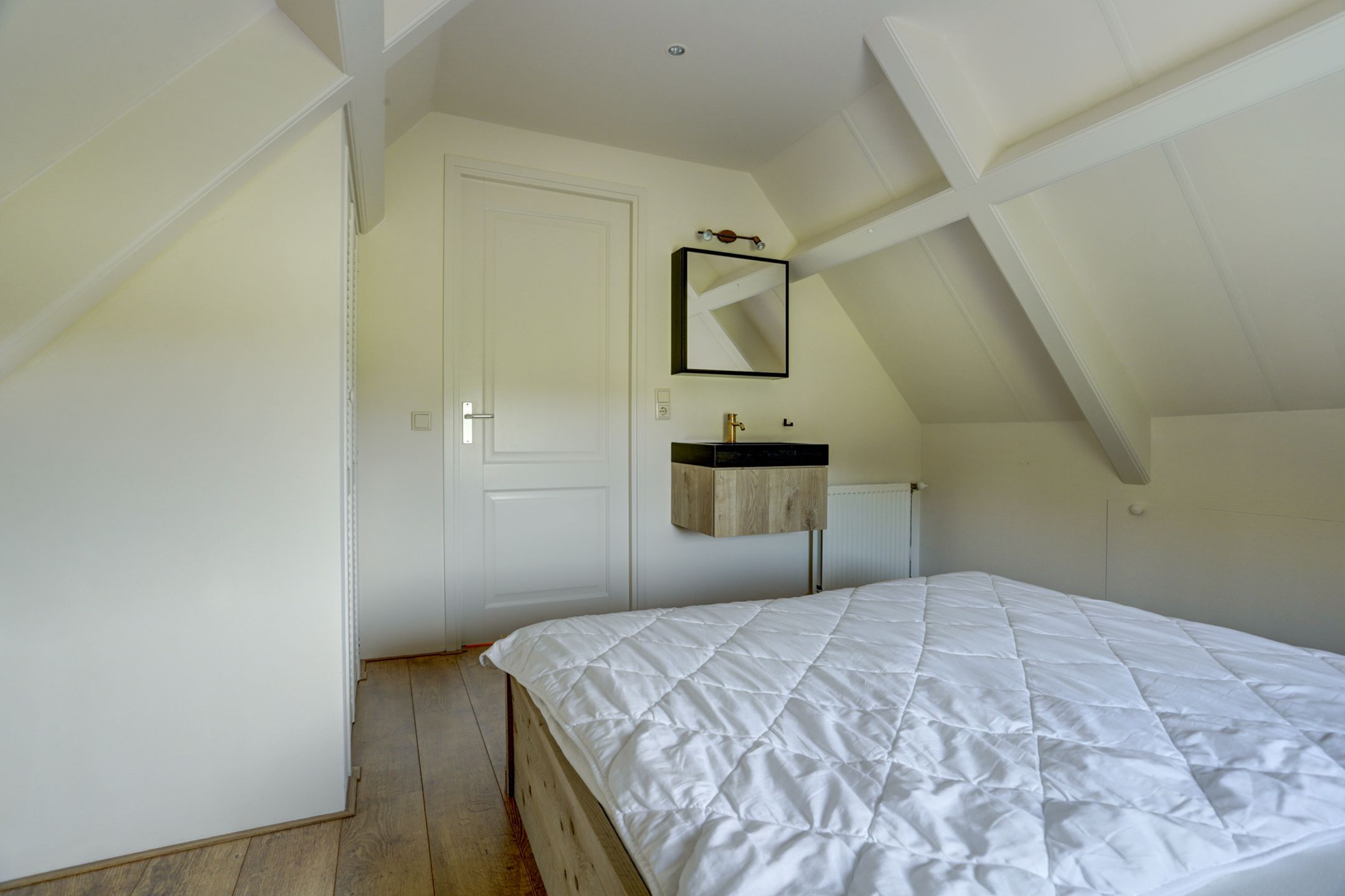 Foto 57 van Burgemeester van der Lelystraat 103