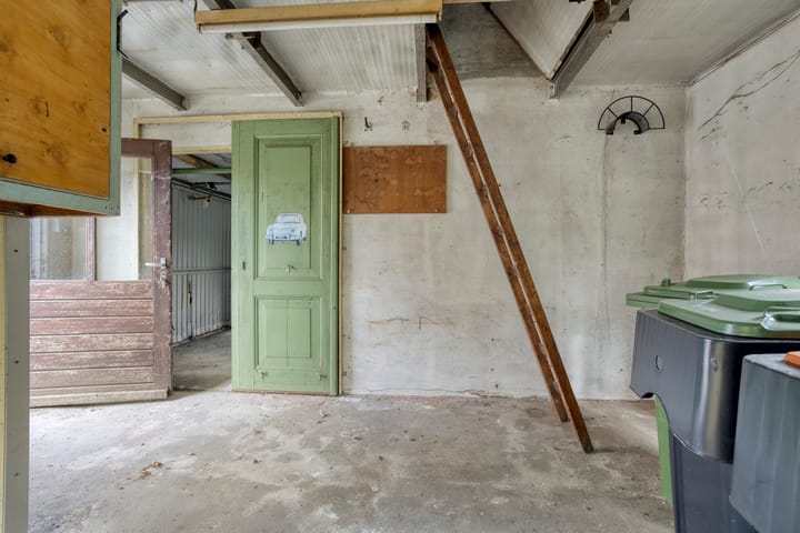 Photo 31 of Veenweg 2