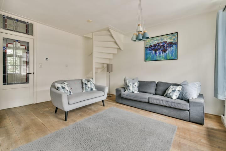 Photo 4 of Floris Versterstraat 15-2