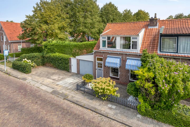 Foto 23 van Prins Bernhardstraat 13