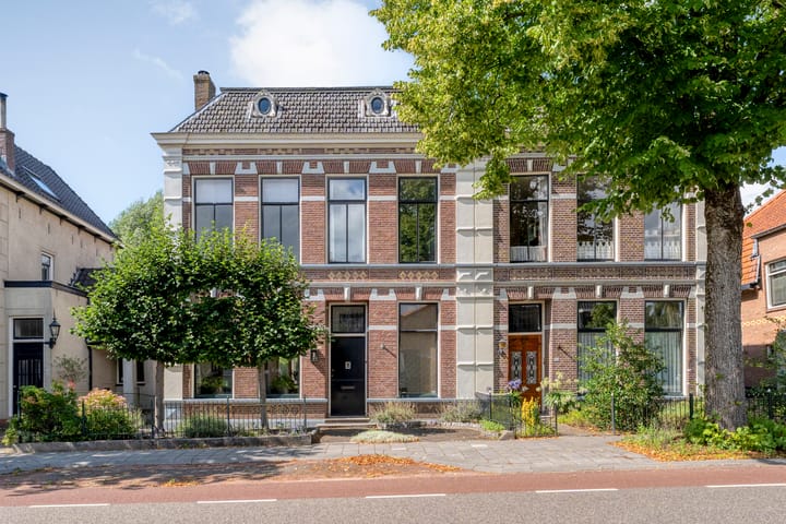 Burgemeester van Engelenweg 64