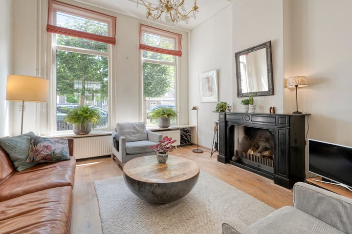 Foto 2 van Burgemeester van Engelenweg 64