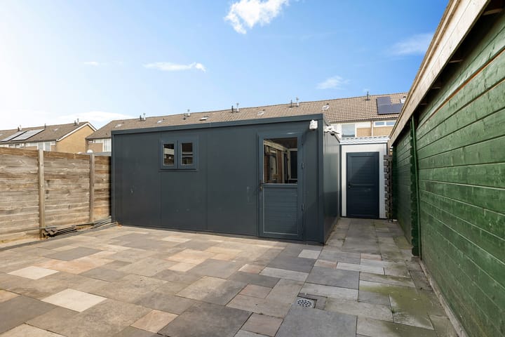 Photo 22 of Kamperfoeliestraat 45