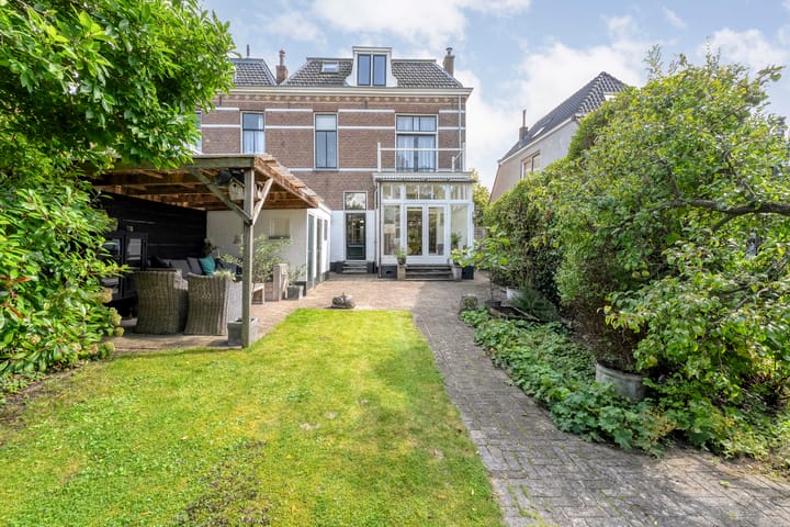 Foto 51 van Burgemeester van Engelenweg 64