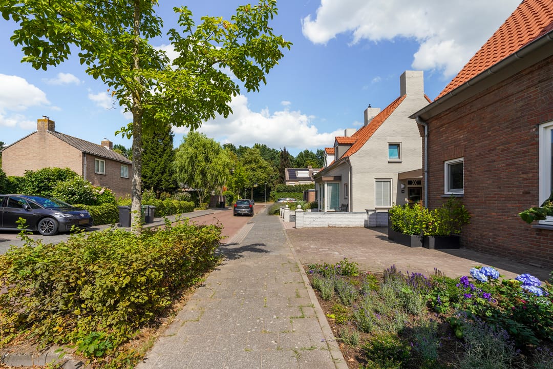 Photo 67 of Dr.P.M.Hoekstraat 12