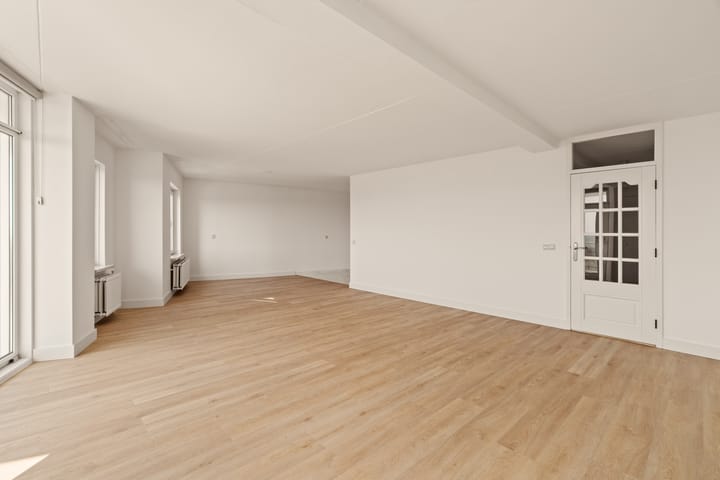 Photo 12 of Koningin Wilhelmina Boulevard 6-C