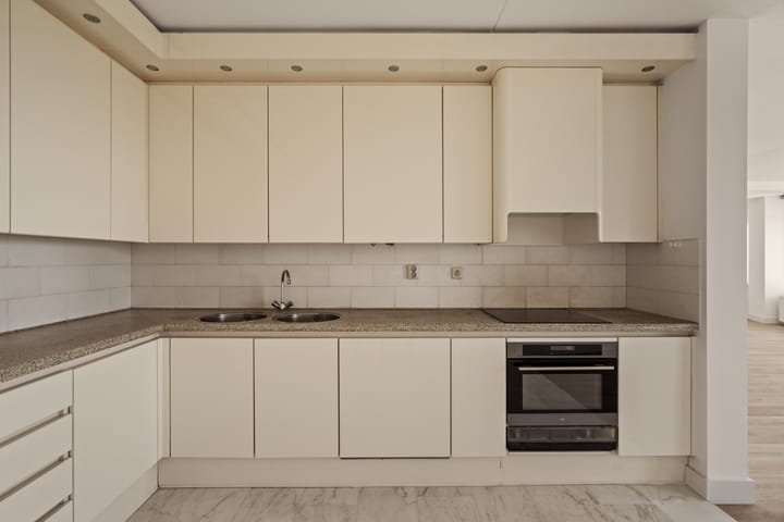 Photo 14 of Koningin Wilhelmina Boulevard 6-C