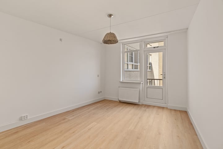 Photo 18 of Koningin Wilhelmina Boulevard 6-C