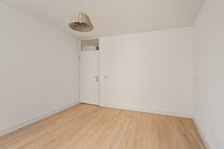 Photo 19 of Koningin Wilhelmina Boulevard 6-C