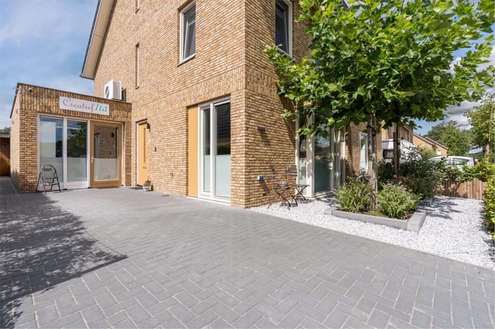 Photo 37 of Den Ekel 24