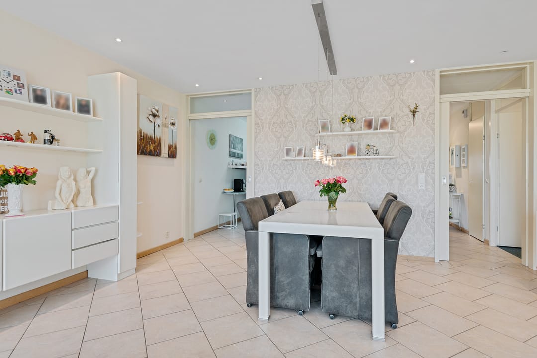 Photo 11 of Wilhelminalaan 3-H