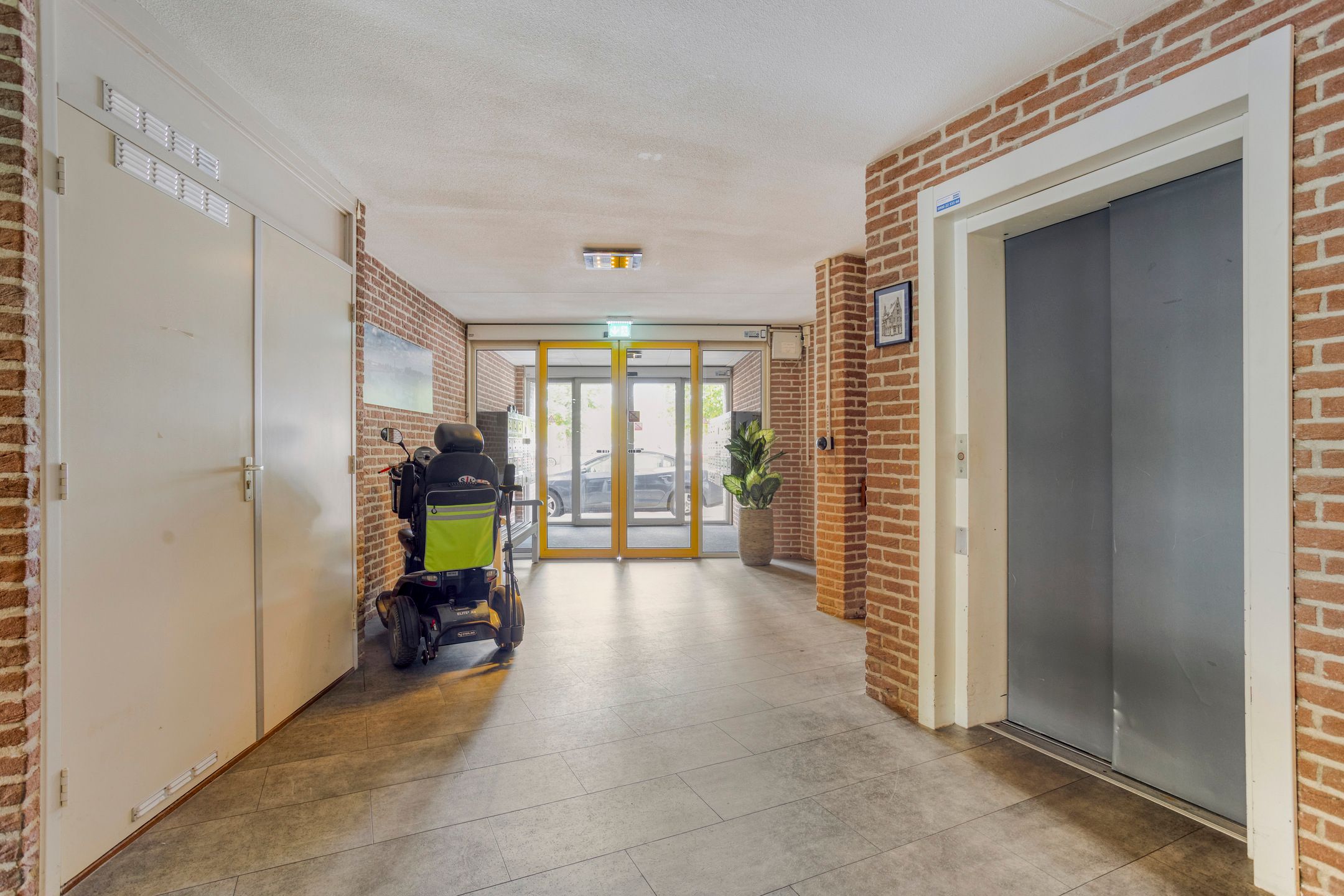 Photo 24 of Martinetsingel 84