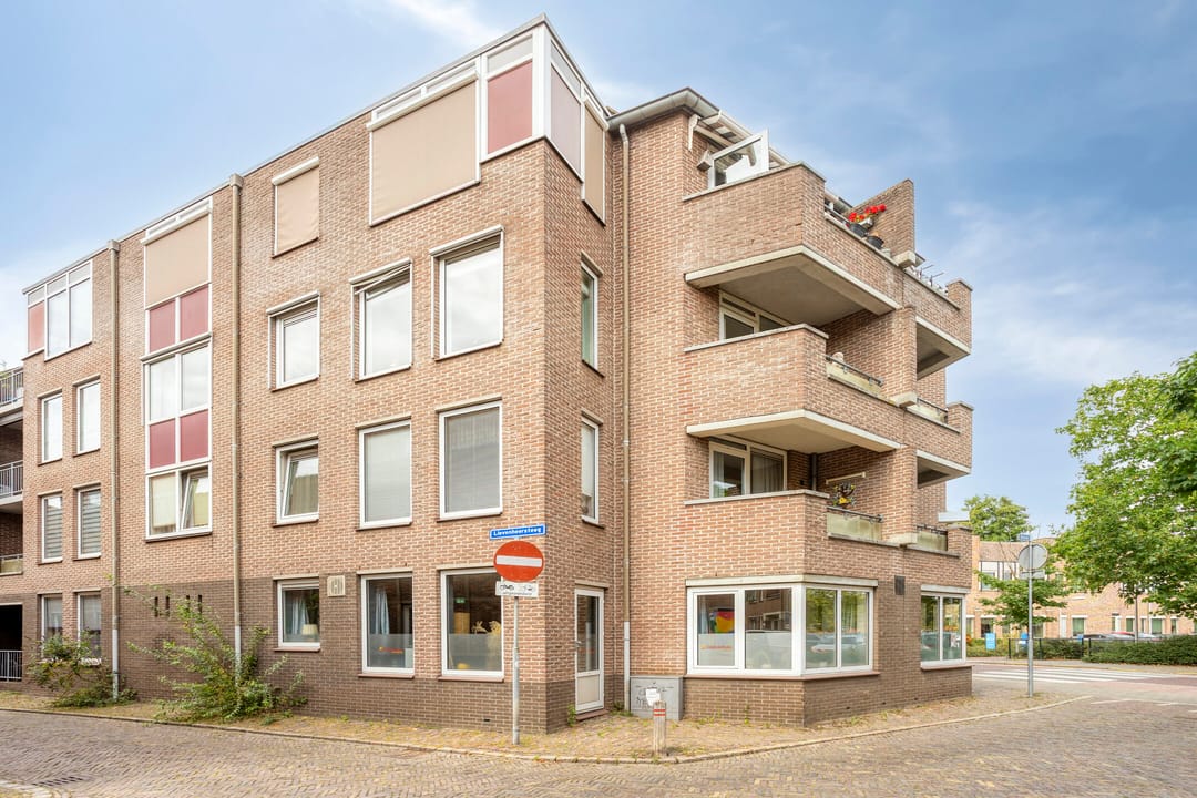 Photo 31 of Martinetsingel 84